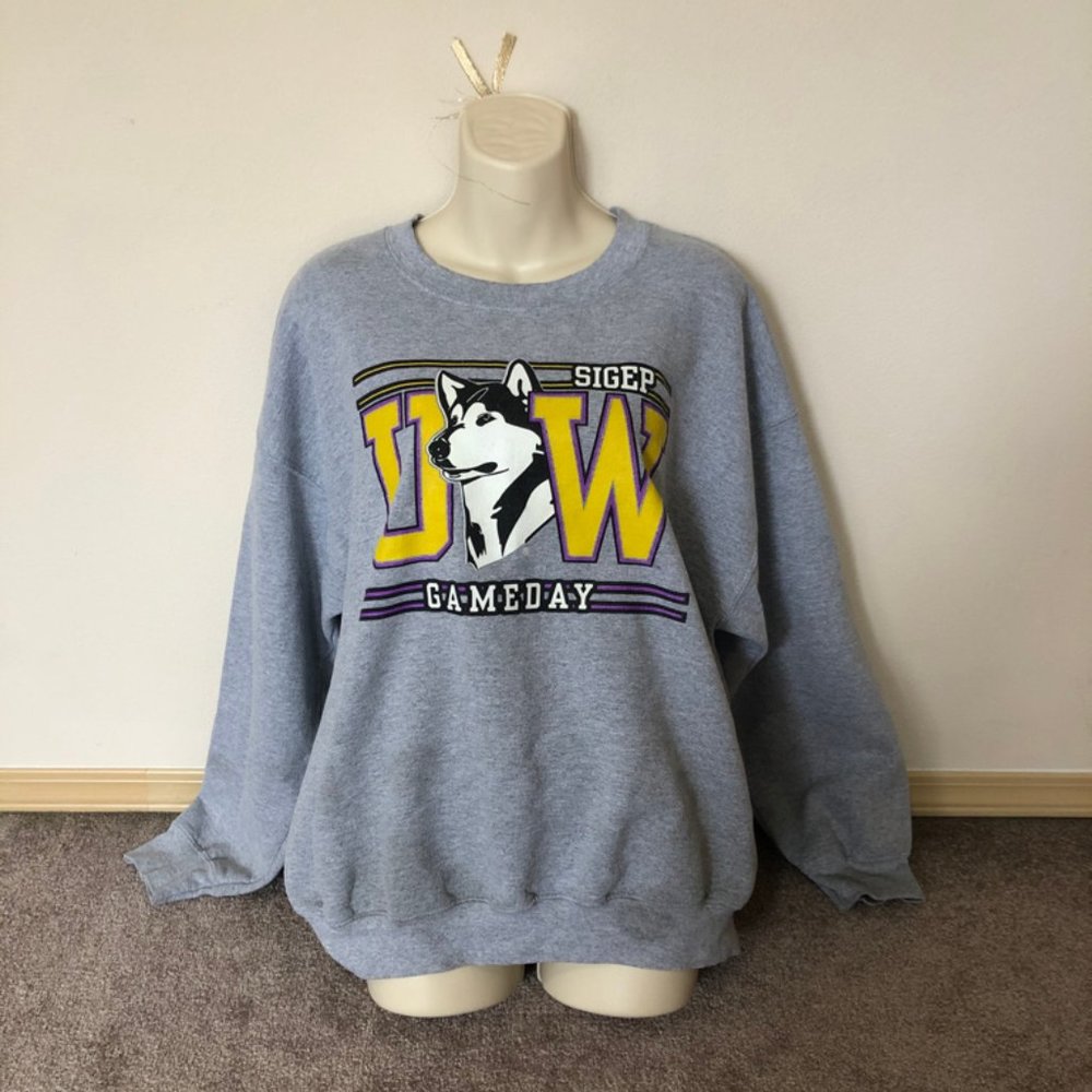 UW Crewneck